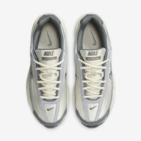Nike Initiator Gray