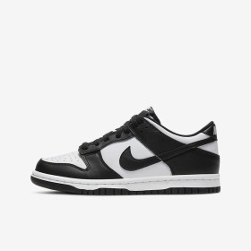 Nike dunk black white