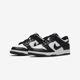 Nike dunk black white