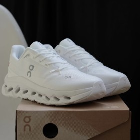 On Cloudtilt Full White